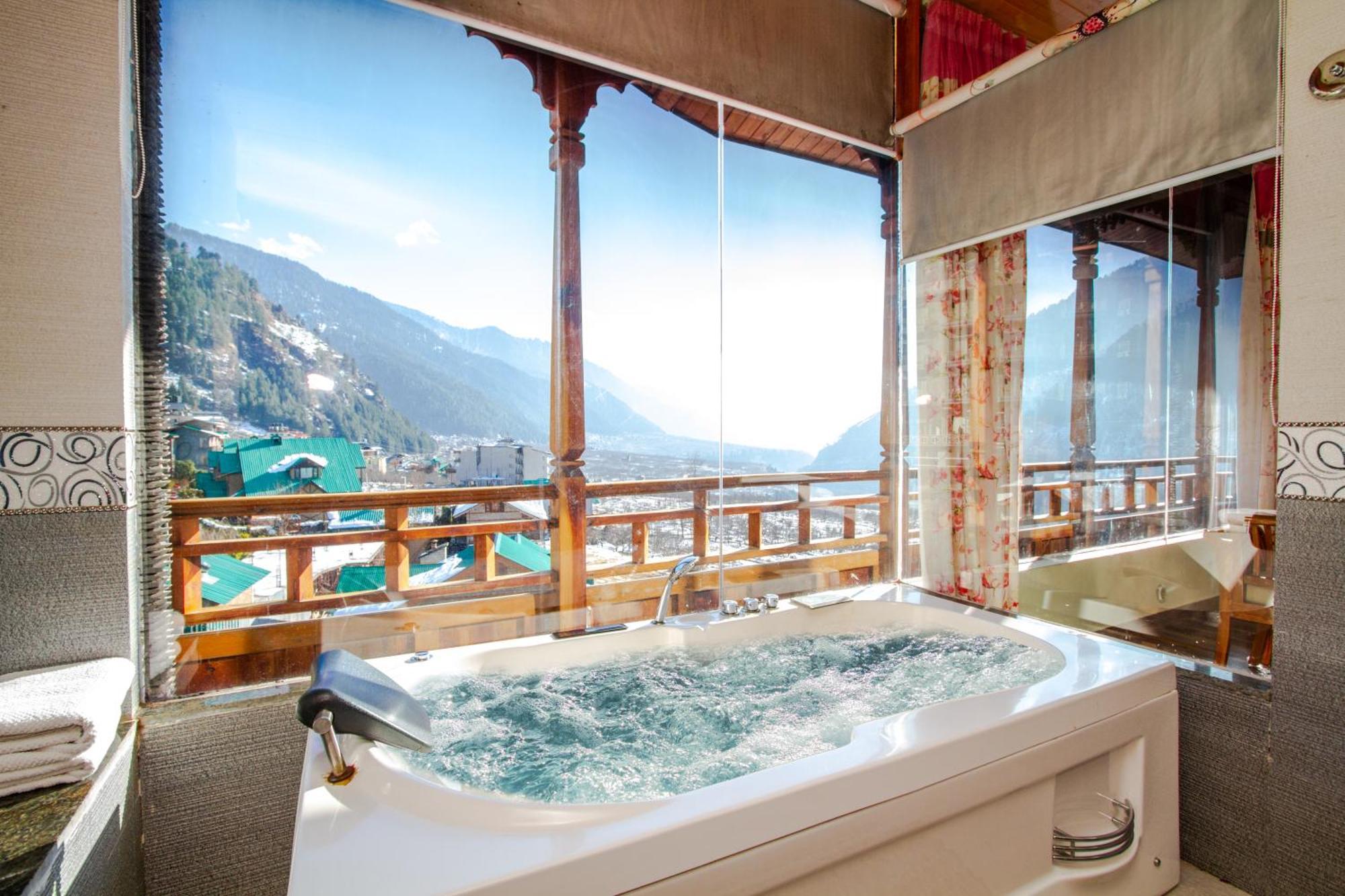 Snow Flakes Resort And Spa Centrally Heated Luxury Resort Manali  Bagian luar foto