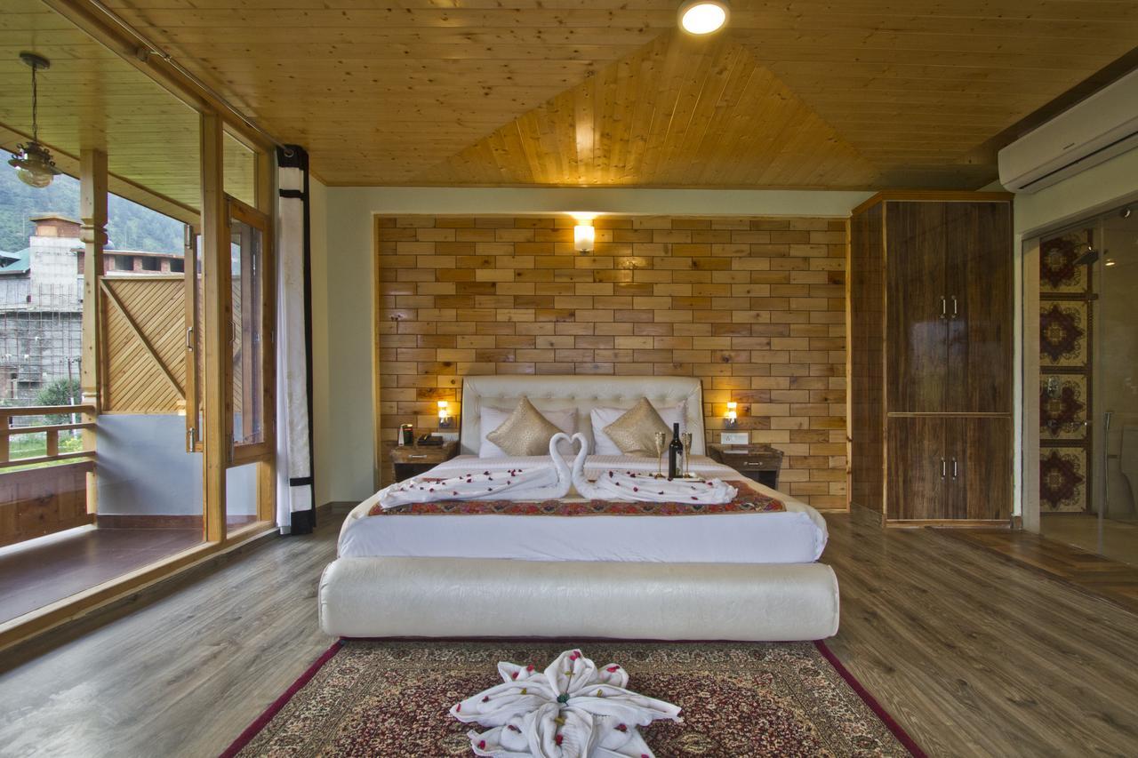 Snow Flakes Resort And Spa Centrally Heated Luxury Resort Manali  Bagian luar foto