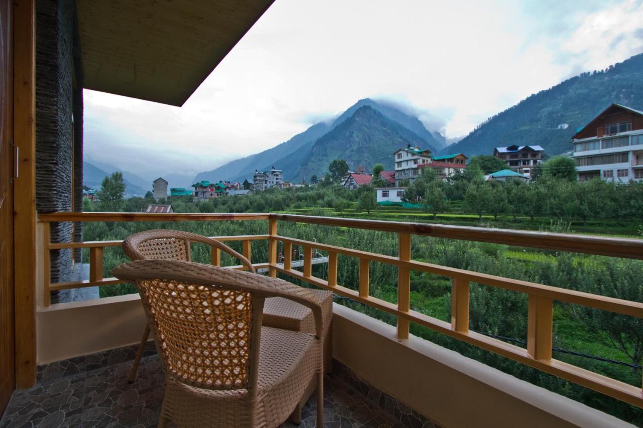 Snow Flakes Resort And Spa Centrally Heated Luxury Resort Manali  Bagian luar foto